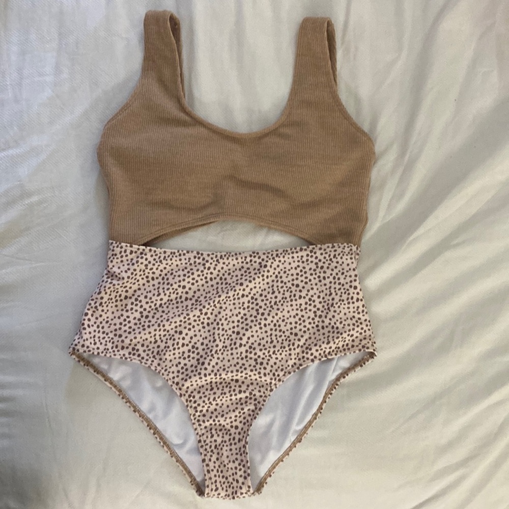 Women’s one piece swimsuit. SHEIN. Size L.